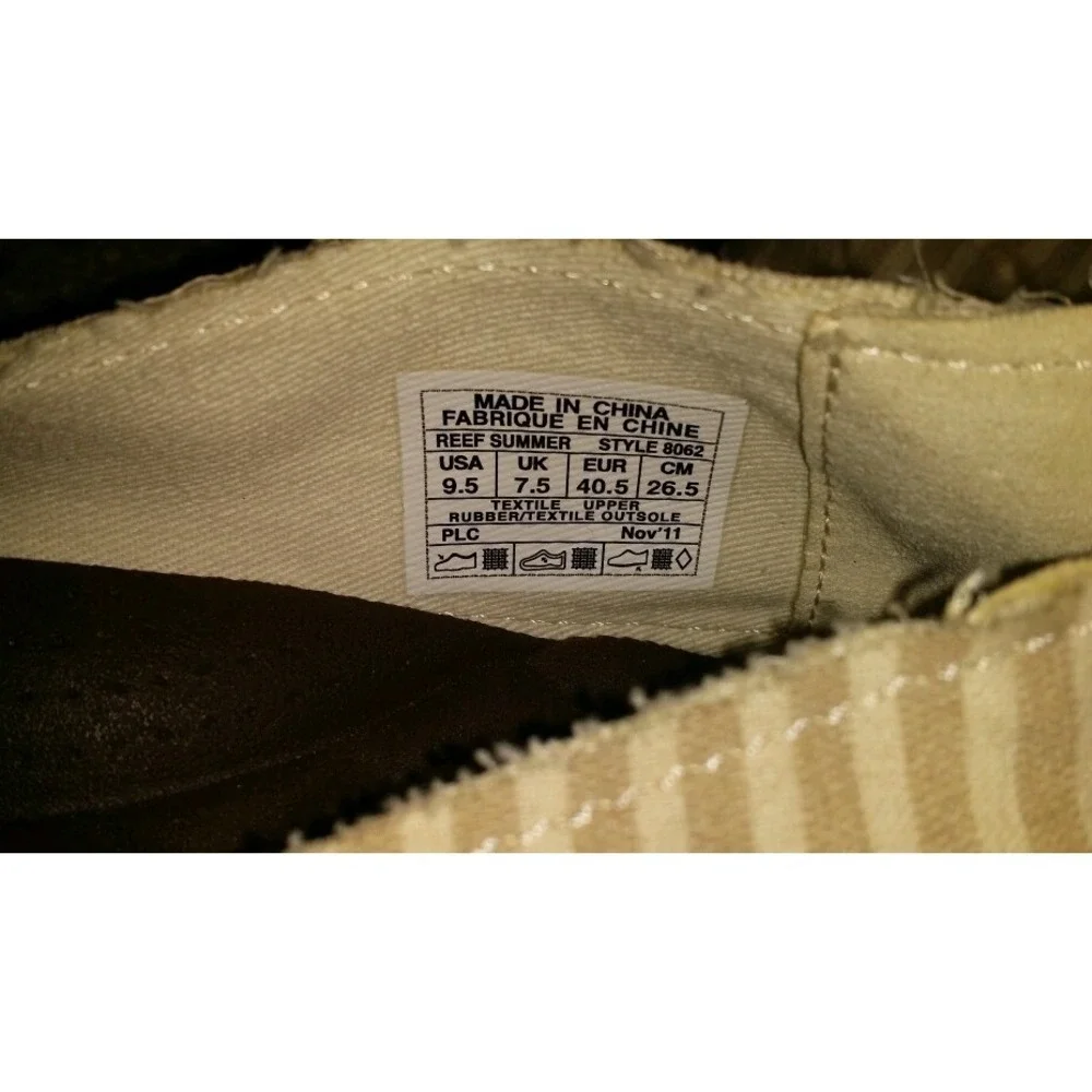 Womans 9.5 m‎ beige striped shoes sperry Slip On Canvas
